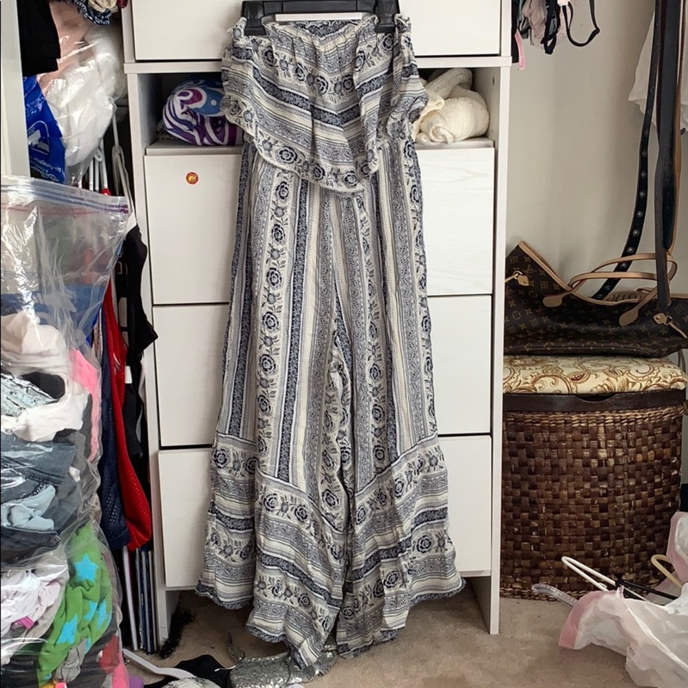 american eagle jumpsuit. never worn before